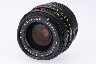 Lot 17 - A Leica Elmarit-R 28mm f/2.8 Lens
