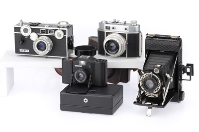 Lot 257 - A Mixed Selection of Cameras