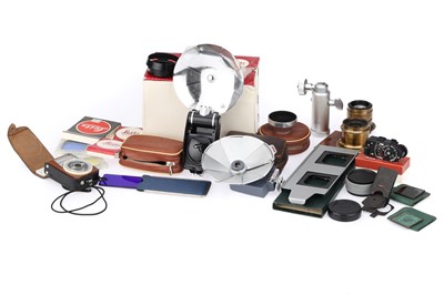 Lot 23 - A Selection of Leica Accessories and Other Photographica