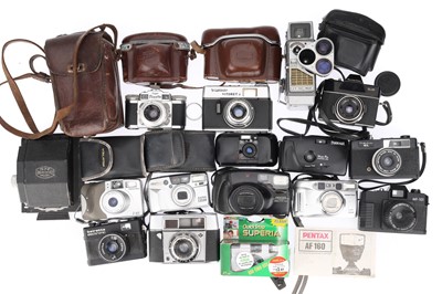 Lot 251 - A Mixed Selection of Cameras