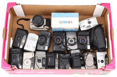 Lot 273 - A Group of Compact Cameras
