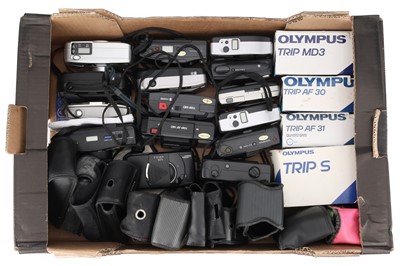 Lot 137 - A Selection of Olympus 35mm Compact Cameras