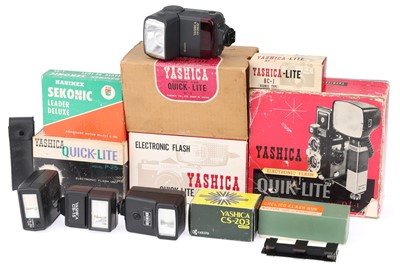 Lot 411 - ꩜ A Selection of Yashica Lighting & Flash Accessories