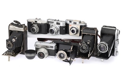 Lot 254 - A Mixed Selection of Cameras