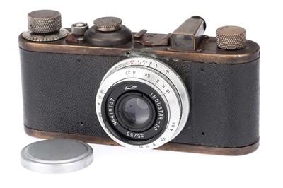 Lot 29 - A Soviet Leica 1C Replica Camera