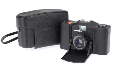 Lot 54 - A Minox 35 35mm Compact Camera