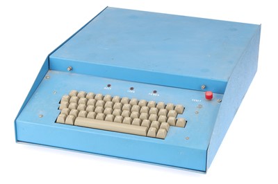 Lot 480 - ꩜ NASCOM-2 Microcomputer