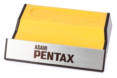 Lot 400 - An Asahi Pentax 35mm SLR Camera Display Stand
