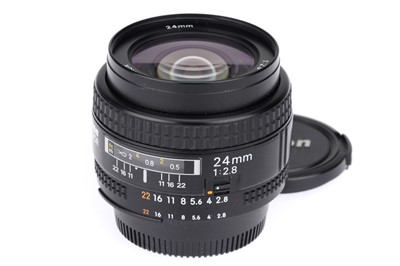 Lot 301 - A Nikon Nikkor f/2.8 24mm Lens
