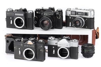 Lot 73 - A Group of Soviet 35mm Cameras