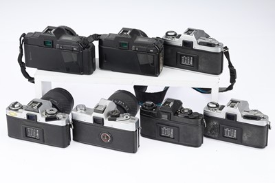 Lot 28 - A Selection of Minolta 35mm SLR Cameras