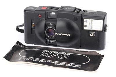 Lot 130 - An Olympus XA2 35mm Compact Camera