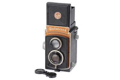 Lot 165 - A Rolleicord II Medium Format TLR Camera
