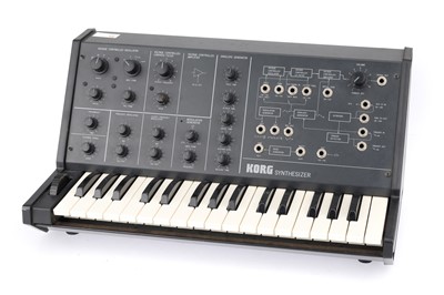Lot 505 - ꩜ A Korg MS-10 Synthesiser