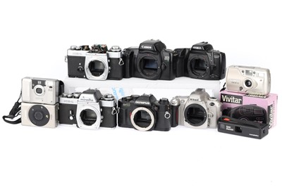 Lot 189 - A Mixed Selection of Cameras