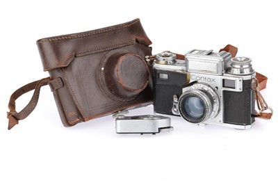 Lot 53 - A Zeiss Ikon Contax III 35mm Camera