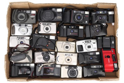 Lot 66 - A Mixed Selection of Compact Cameras