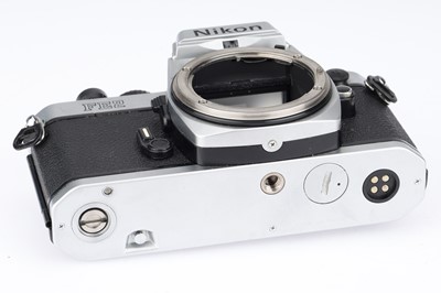 Lot 18 - A Nikon FE2 35mm SLR Camera