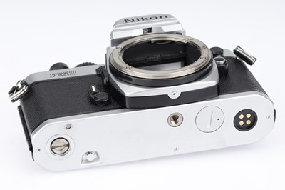 Lot 19 - A Nikon FM2N 35mm SLR Camera