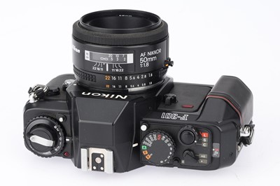 Lot 23 - A Nikon F-301 35mm SLR Camera