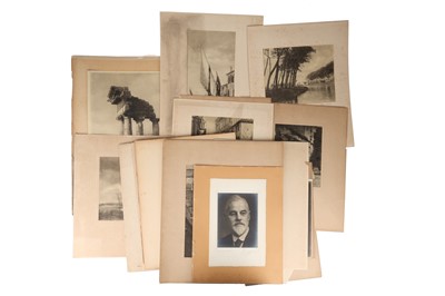 Lot 362 - ꩜ A Group of Photographs