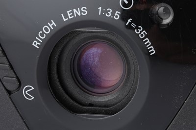 Lot 38 - A Ricoh FF-9 35mm Compact Camera