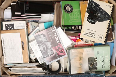 Lot 321 - ꩜ A Large Selection of Camera Literature