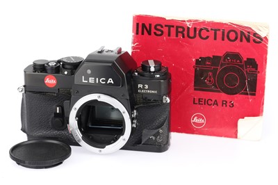 Lot 33 - A Leica R3 Electronic 35mm SLR Camera Body