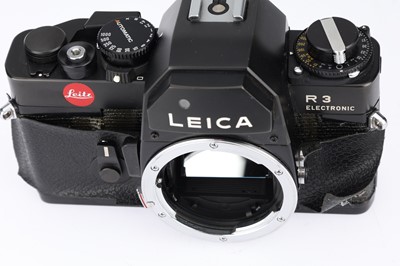 Lot 33 - A Leica R3 Electronic 35mm SLR Camera Body