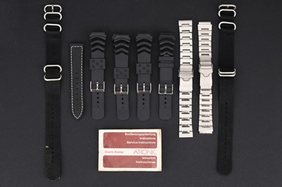 Lot 386 - A Selection of Watch Straps and Bracelets