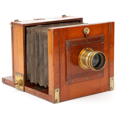 Lot 348 - A J. Fallowfield Half Plate Mahogany Tailbaord Camera