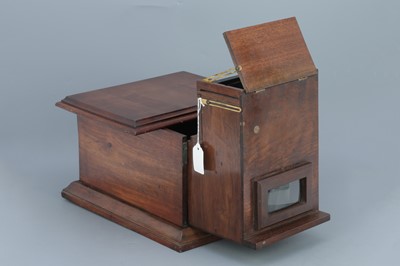 Lot 81 - An Unusual Stereoscope / Stereo Viewer