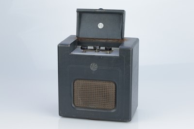 Lot 84 - A PYE Radio