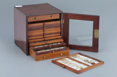 Lot 41 - Microscope SlideCabinet & Slide Collection