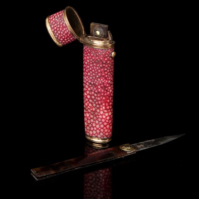 Lot 101 - An 18th Century Gold and Rayskin Lancet Case