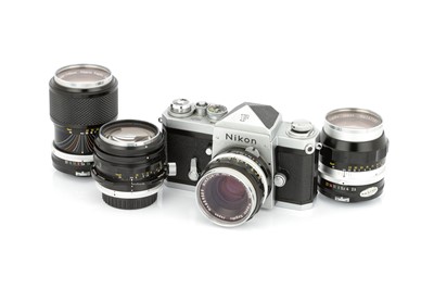 Lot 183 - A Nikon F SLR Outfit