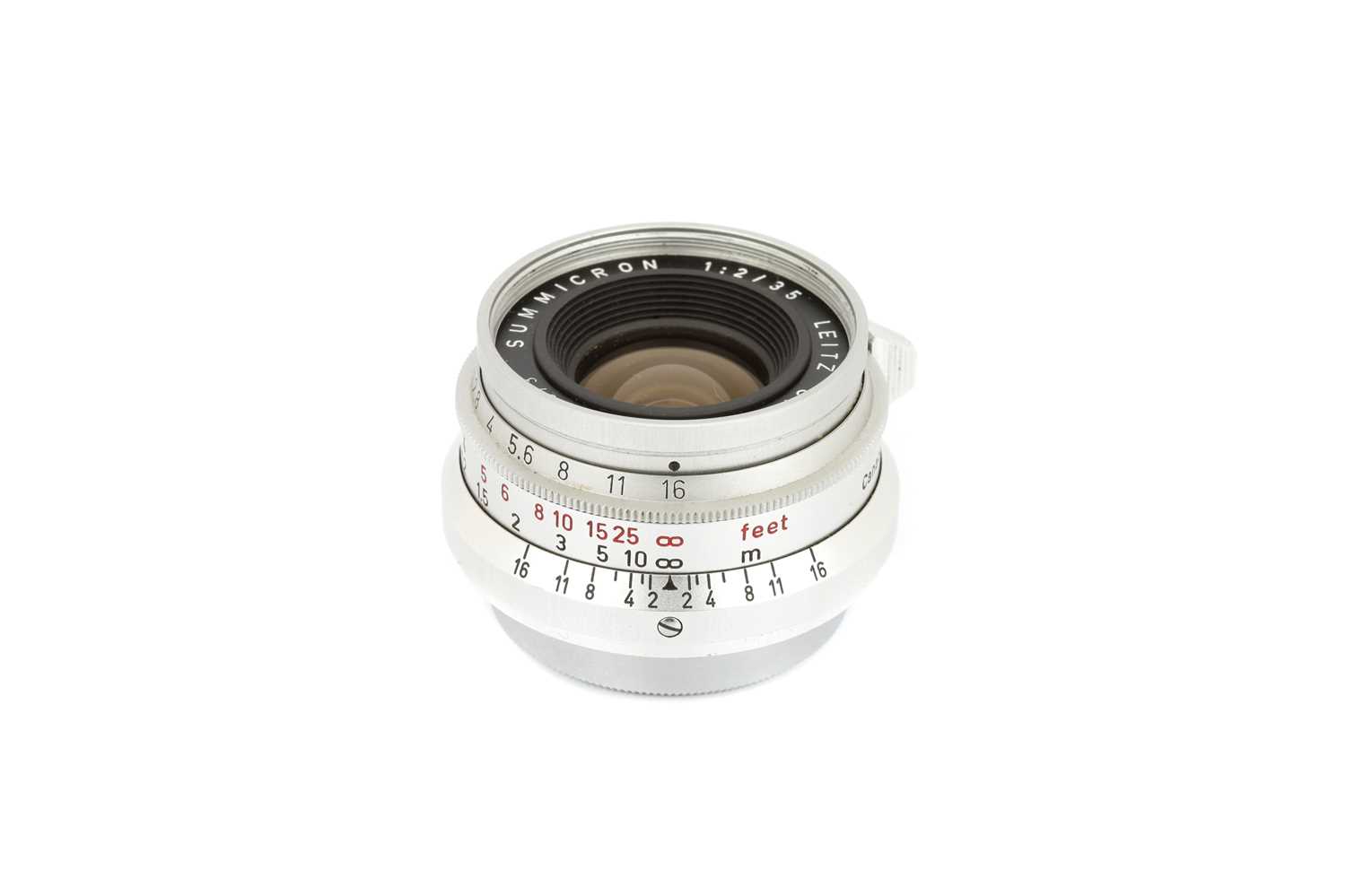 Lot 16 - A Leitz Summicron f/2 35mm Lens