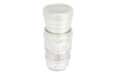Lot 26 - A Leitz Summicron f/2 90mm Lens