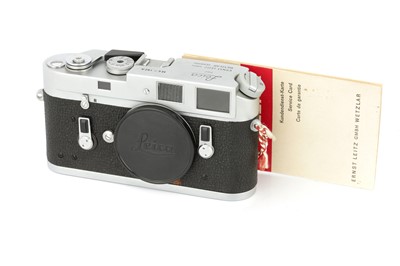 Lot 35 - A Leica M4 'Attrappe' Rangefinder Body