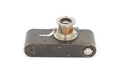 Lot 4 - A Leica Ia Close Focus Camera