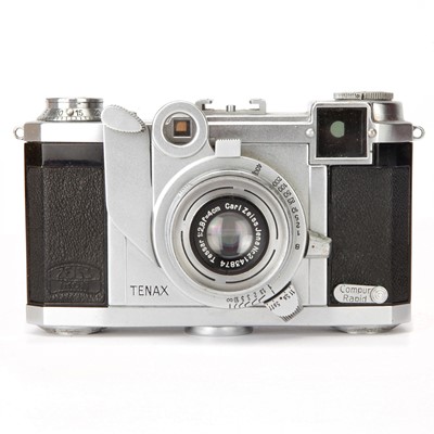 Lot 78 - A Zeiss Ikon Tenax II Rangefinder Camera
