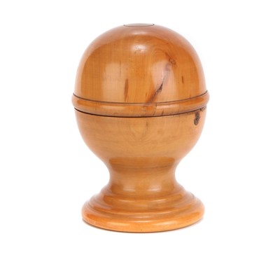 Lot 120 - A Boxwood Pill Silverer