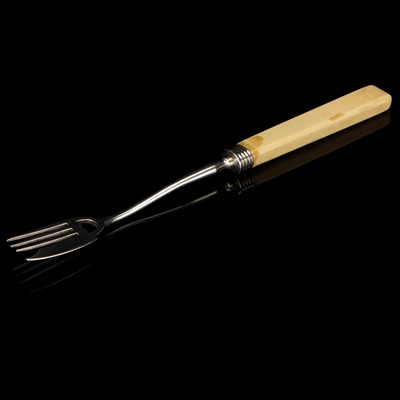 Lot 136 - A Georgian Silver Amputee's Fork