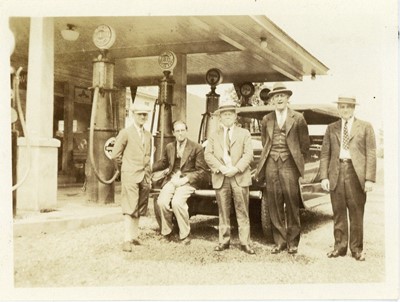 Lot 187 - 25 Vintage Photographs of  Cars
