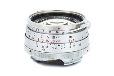Lot 61 - A Leitz Summilux f/1.4 35mm Lens