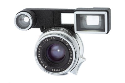 Lot 64 - A Leitz Summicron f/2 35mm Lens