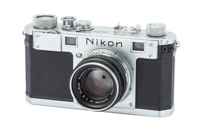 Lot 149 - A Nikon S Rangefinder Camera