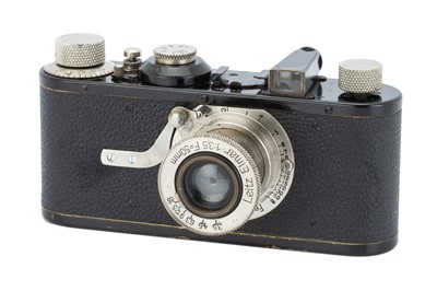 Lot 5 - A Leica Ia Close Focus Camera