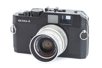 Lot 142 - A Voigtlander Bessa R Rangefinder Camera