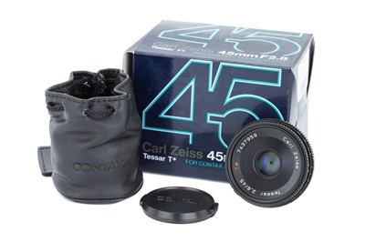 Lot 220 - A Carl Zeiss Tessar T* f/2.8 45mm Lens